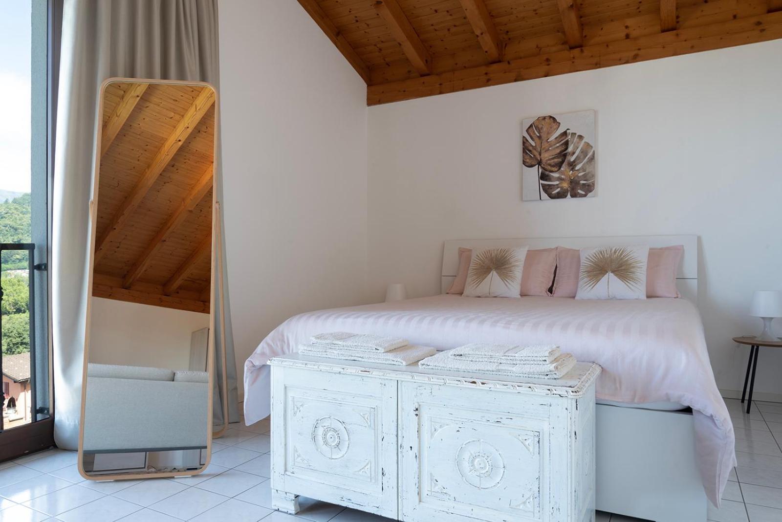 Suite With View - Free Parking - Appartamento Aurora ลูกาโน ภายนอก รูปภาพ